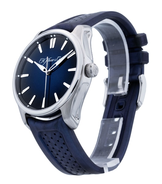 H. Moser and Cie Pioneer 3200-1200